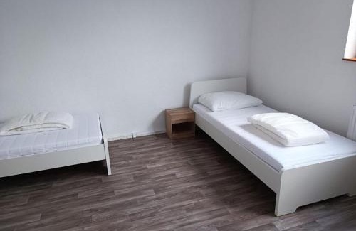 Rheinhausen Apartment | Monteur- und Arbeiterunterkunft Hebelstraße