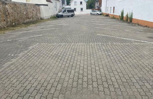 Hassloch Apartment | Monteursparadies 4 DZ, 2 Bäder, einfach gut