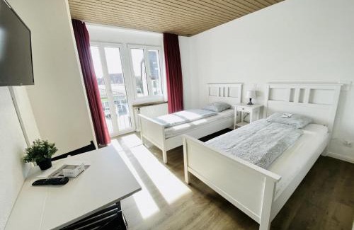 Lengnau Apartment | Monteurzimmer - Worker's accommodation - ZIMMERzuVERMIETEN in Lengnau BE