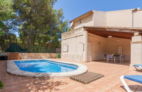 Urbanizacion Mont Ferrutx Ski Chalet | Montferrutx