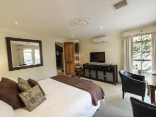 Traralgon House | Montfort Manor