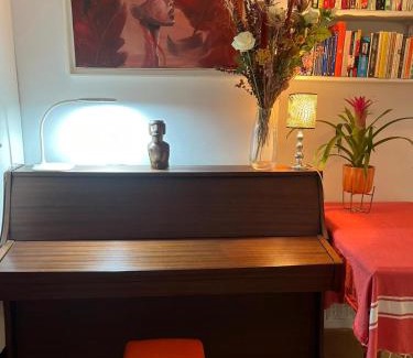 Montmartre Apartment | Montmartre Bright & Quiet