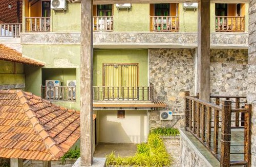 Gomagoda Hotel | Monty Grand Hotel Kandy