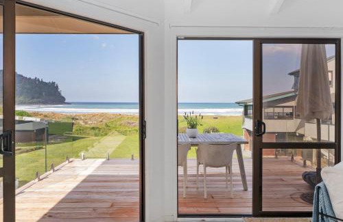 Whangamata House | MOOL100B - BEAUTY ON THE BEACH FRONT