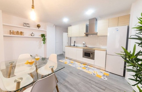 Sant Blai Apartment | Moonkey - Apto. Cardenal Payá con Jacuzzi y Patio