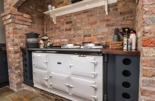 Poulton-le-Fylde Cottage | Moor End Manor