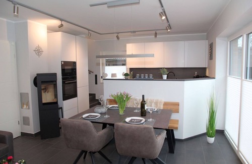 Eilsum House | Moor Huus Auszeit - Brand new 85sqm vacation home with dog permit directly on the