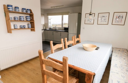 Trearddur Bay Cottage | MOORSIDE, pet friendly, country holiday cottage in Trearddur Bay