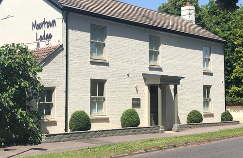 New Forest District Bed & Breakfast | Moortown Lodge B&B