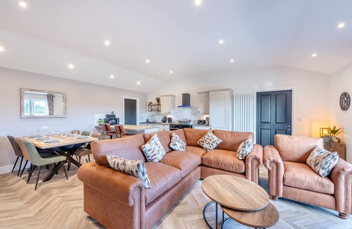Hemerdon House | Moorview Lodge - Three Bedroom House, Sleeps 6