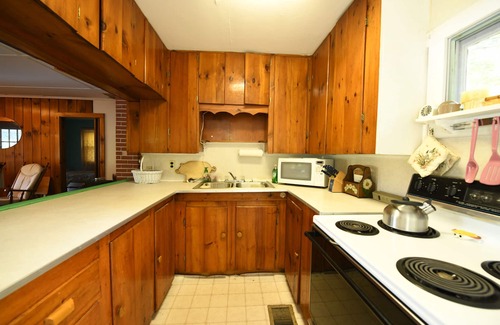 Bridgton Cabin | Moose Pond Hideaway-Rustic Maine Camp for Family, Friends unforgettable Memories