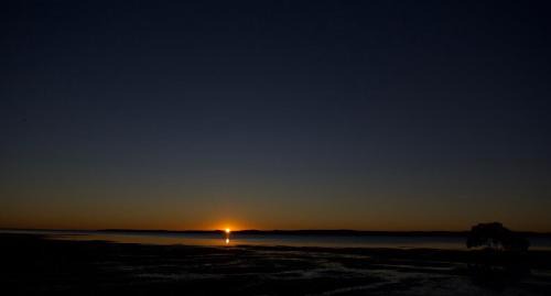 Raby Bay Apartment | Moreton Bay Beach Lodge