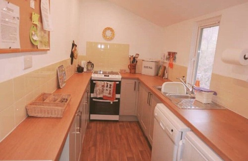 Tan-y-groes House | Morwelir, short walk to Llangrannog beach