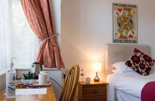Shottery Bed & Breakfast | Moss Cottage