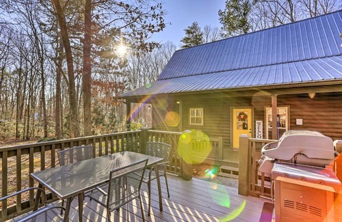 Mentone House | Mossy Rock Retreat Cabin Near DeSoto Park!