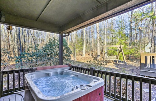 Mentone House | Mossy Rock Retreat Cabin Near DeSoto Park!