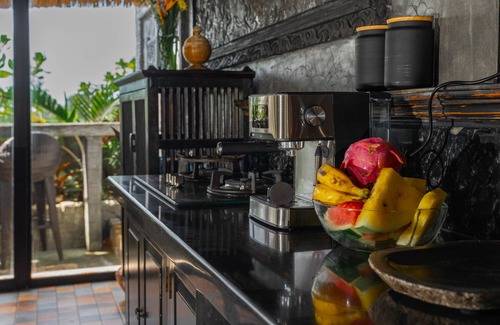 Kerambitan Villa | Most Exotic Beachfront Villa Keong
