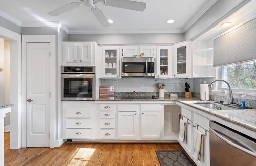 Raleigh House | Most Sought-After Area! 4-BR w/Gym & Fire Pit!