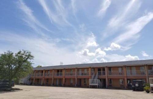 Central Southwest Hotel | Motel ∙ 3 guests