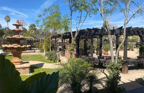 Valle de Guadalupe House | Motel ∙ 4 guests