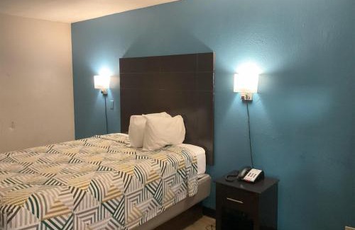 Broadmoor Hotel | Motel 6 Baton Rouge East, LA I12