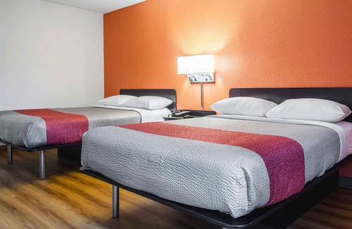 Brockton Hotel | Motel 6 Brockton, MA