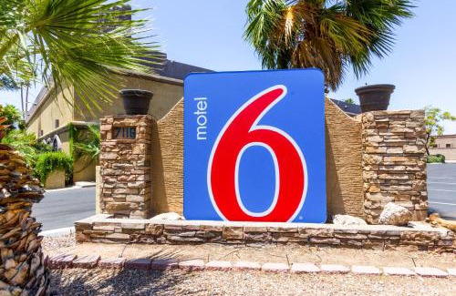 Glendale Hotel | Motel 6 Glendale Phoenix