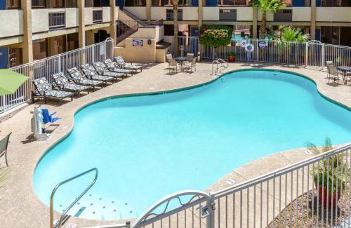 Glendale Hotel | Motel 6 Glendale Phoenix