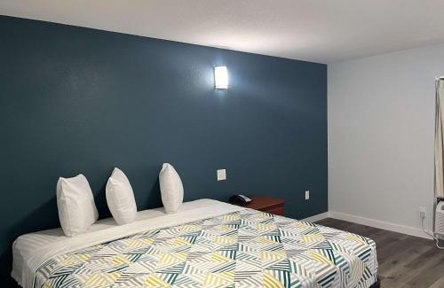 Greenwood Hotel | Motel 6 Greenwood, MS