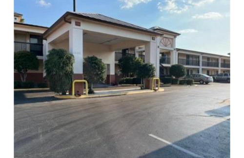 Laurel Hotel | Motel 6 Laurel, MS