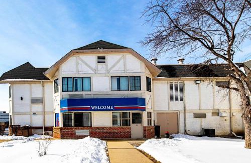 Palatine Hotel | Motel 6-Palatine, IL - Chicago Northwest