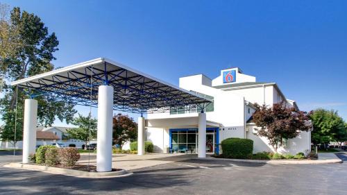 Springfield Hotel | Motel 6-Springfield, IL I-55 I-72