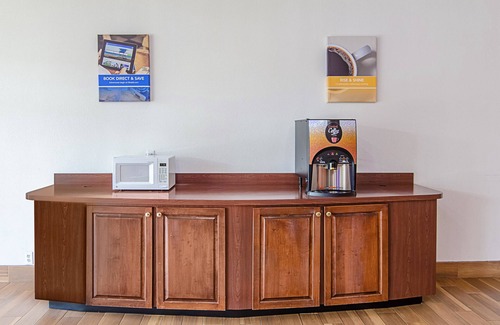 Staunton Hotel | Motel 6 Staunton, VA