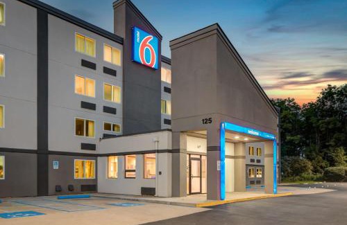 York Hotel | Motel 6-York, PA - North