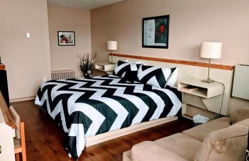Saint-Jean-Sur-Richelieu Hotel | Motel Belle Riviere
