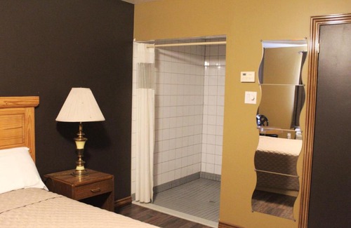 Maniwaki House | Motel Central