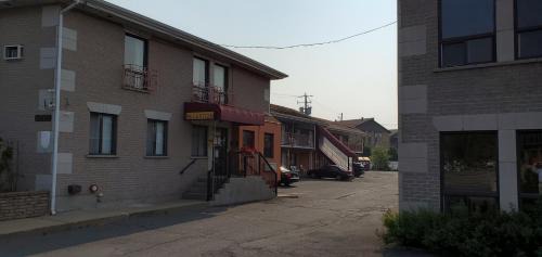 Brossard Hotel | Motel Falcon