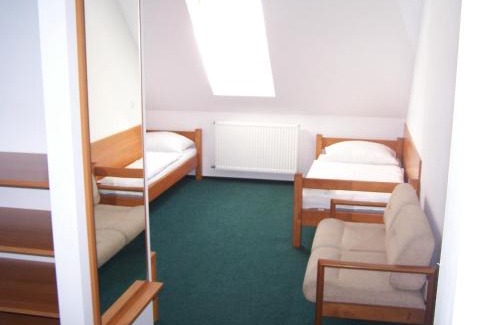 Jirikovice Hotel | Motorest a Motel Rohlenka Austerlitz