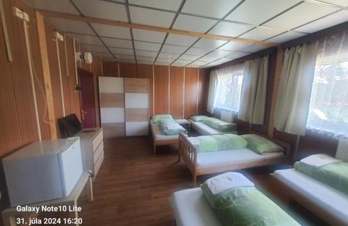 Kuty Hotel | Motorest u Janíčkov