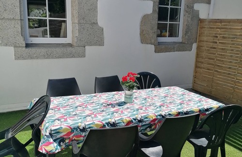 Plouneventer House | Moulin ,étang,barque,à 20 min de la mer
