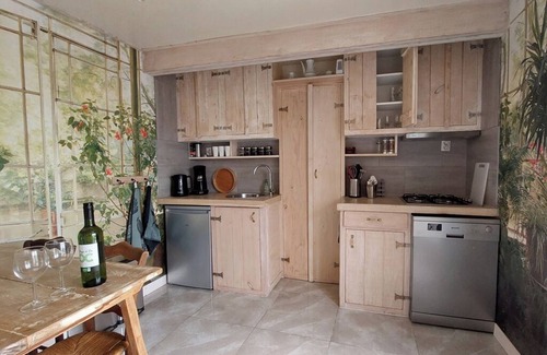 Chardonnay Apartment | Moulin Fouché | The Pigeon Tower | Cozy gite with large terrace near a nice lake