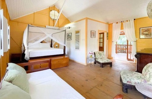 Belmont Villa | Mount Edgecombe Boutique Hotel - Nutmeg Suite 4