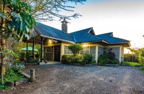 Nanyuki Villa | Mount Kenya Villas has spectacular views that overlook Mount Kenya