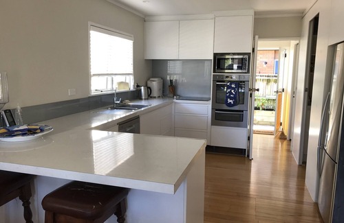 Mount Maunganui House | Mount Mauganui - Across the road from the beach!
