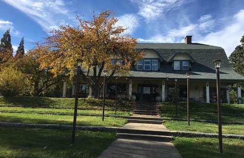 Mount Shasta Bed & Breakfast | Mount Shasta Ranch Bed and Breakfast