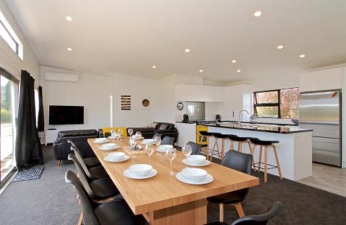 Ohakune House | Mountain Adventure Spa Escape - Ohakune Home