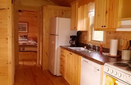 Spruce Pine Cabin | Mountain Cabin for Peace, Beauty and Soul Shine