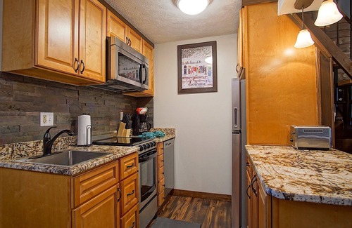Snowshoe Condo | Mountain Crest 35 The Tree House at Snowshoe Superb And Comfy Sleeps 6