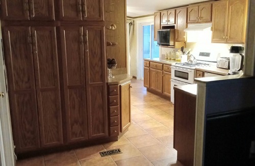 Friedens House | Mountain Get Away close to Seven Springs, Hidden Valley and Laurel Mountain Ski.