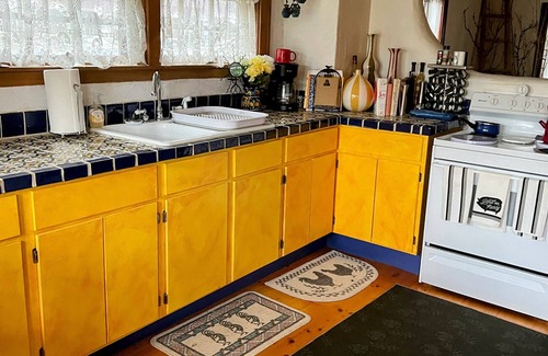 La Veta House | Mountain getaway in the heart of La Veta!